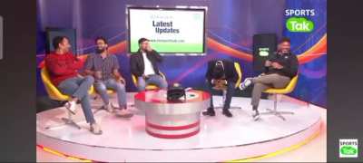 Sports tak team getting naughty . 