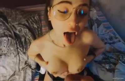 Hottie gives Blowjob and Gets a Cumshot on Glasses