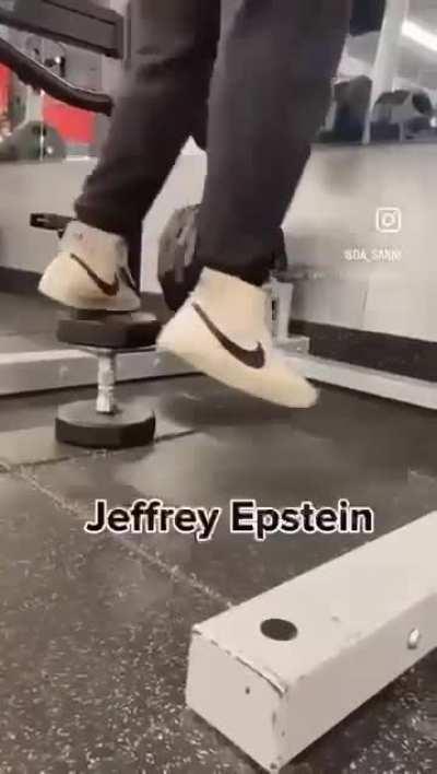 IDONTGIVEASWAG - Video #8076