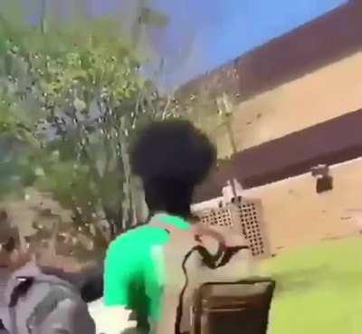 Direitos iguais, bateu levou