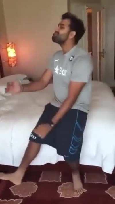 Hardik ko 3 chakke pad Gaye aur Mera bhi 100 ho gyi