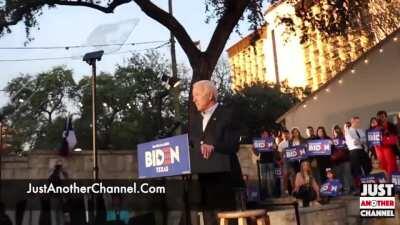 Biden gets called out in San Antonio for a lie about Trump and about his corruption with Ukraine. He is stopped cold. No answer.