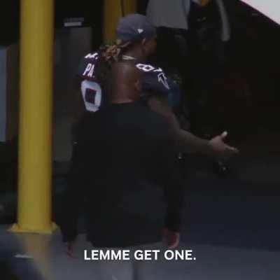 Cordarrelle Patterson (Atlanta Falcons) Helping a Young Fan Out || OP: by u/phleep