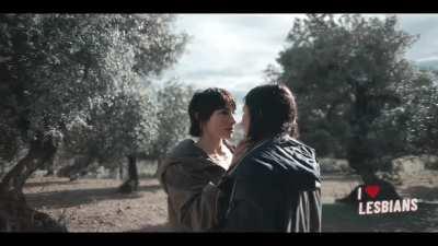 Rebeca Matellan & Marta Valles (The Invisible Girl - s01e05)