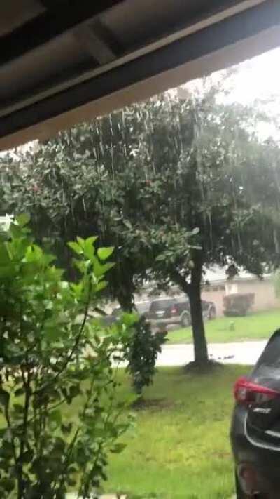 Perfect rain & lo-fi weather 🌧