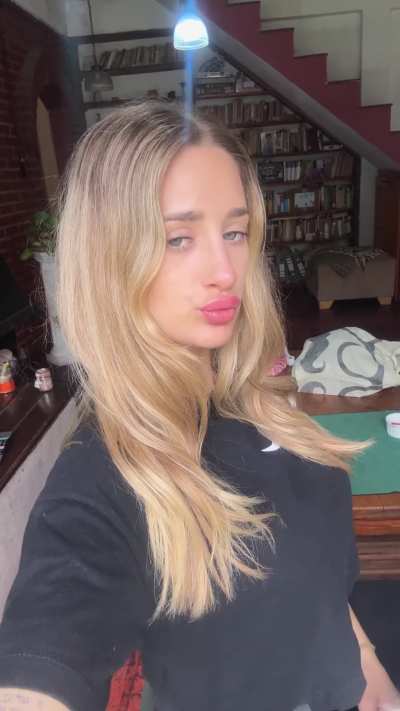 Can’t help it… I was born to tease 😈