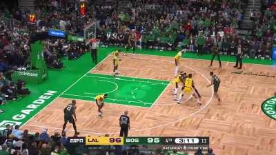 [Highlight] Malcom Brogdon hits the three to put the Celtics up 2 with 3 minutes left in the fourth quarter