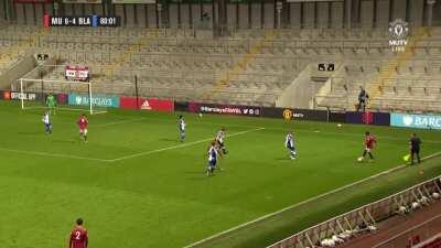 Amazing play in the corner between Amad & Hannibal