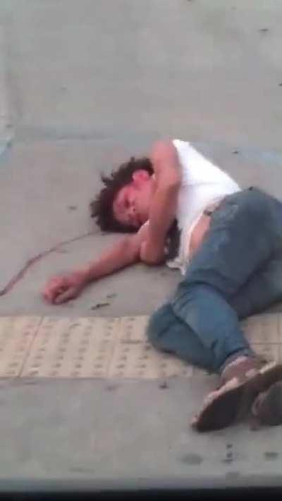 Don't provoke a stranger on the street!