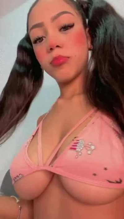 Latina bitch wants to have fun