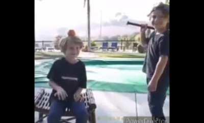 Мэр Киева Виталий Кличко ответил на вопрос о том, что городские власти планируют делать с мусором. Пояснение в конце видео приклею