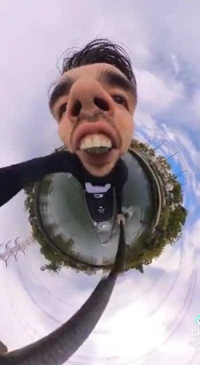 Blursed 360 cam