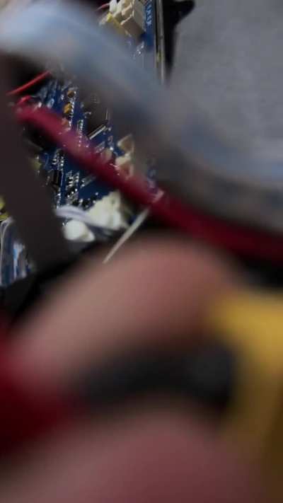 V8S Electrical Issue