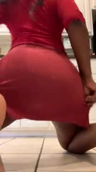 I love stripping for all of you horny men to see