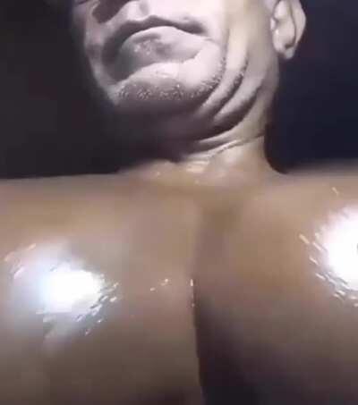 Peck mass doesn’t seem natty