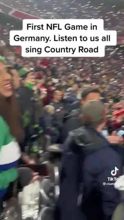 First NFL game in Germany, fans start singing John Denvers country roads