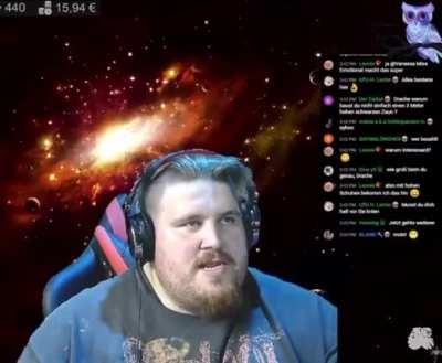 Rainers 16,8 cm langer Pensi riecht nach Katzenpisse