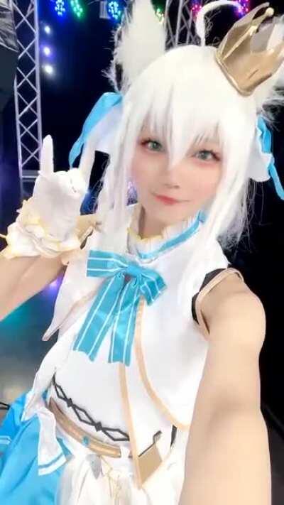 [Cosplay] Our friend being cute