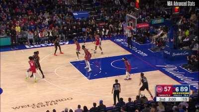 [Highlight] Marcus Sasser gets Embiid off his feet with a nifty upfake before laying it.