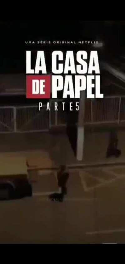 Brasileiro não perde tempo kkkkkkkkkkkk