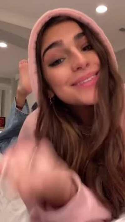 Blair (@blairdaviss)