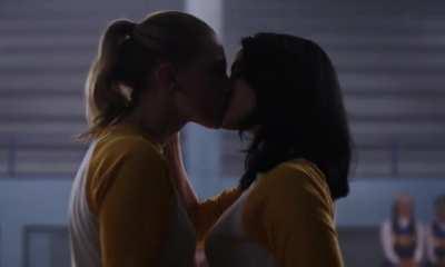 Camilla Mendes and Lili Reinhart