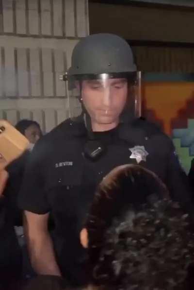 Police officer shows great discipline