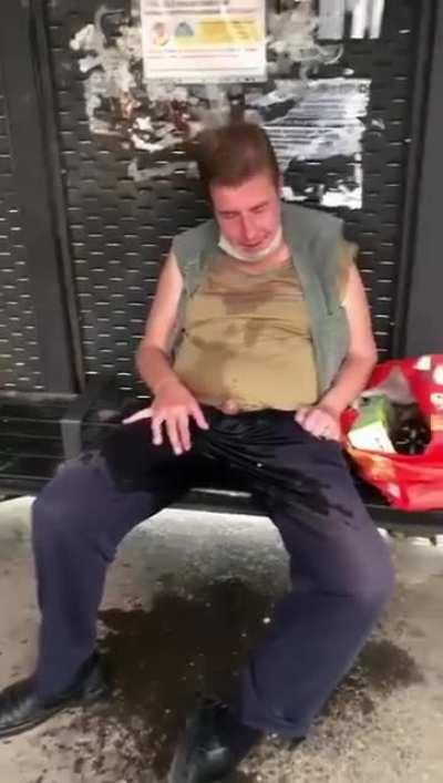 (NSFW) Dont watch this if you are eating yo (NSFW)