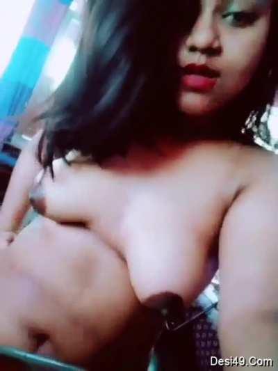 Desi 😍cute 🍑girl show her 💋nudity full video