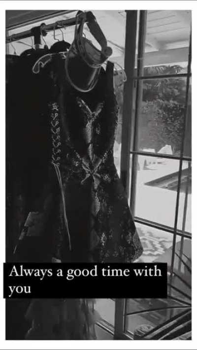 Peyton List photoshoot Behind The Scenes [2]