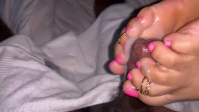 10 secs of this 30 second cumshot she made me EXPLODE 🤯