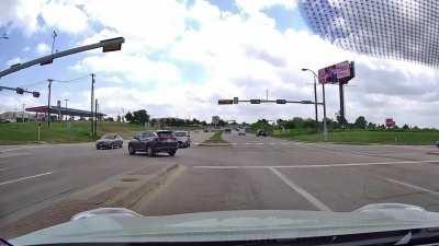 ALMOST wreck, Watch the car directly in front of me. Please ignore my annoying screeches.