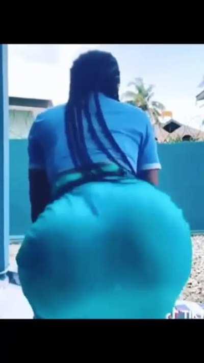 WoW 🍑
