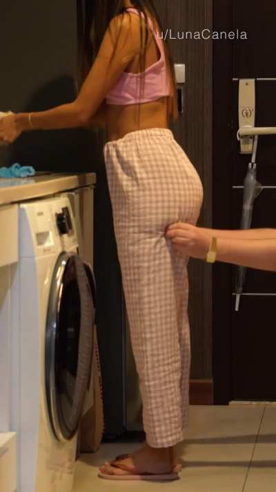 My roommate pantsed me again 😭 This time I wasn't wearing any panties 😳