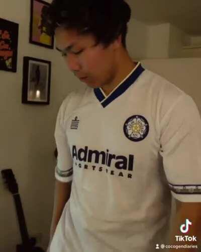 What you do after hitting books with your foot 😂😂