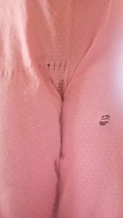 I love peeing my pants