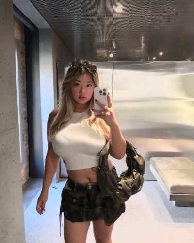 That look up is so sexy