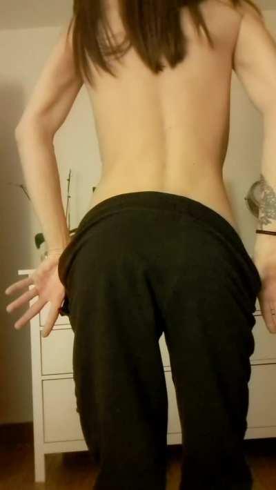 Enjoy your weekend treat💜😘 + Free subs for 30 days