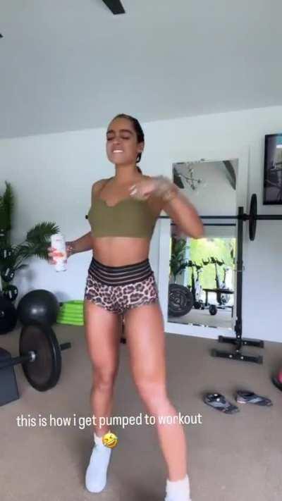 Sommer | getting pumped to workout | IG Story | August 2023