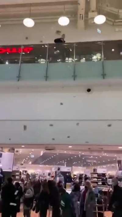 【傻鹅弟国现状】莫斯科“散财童子”