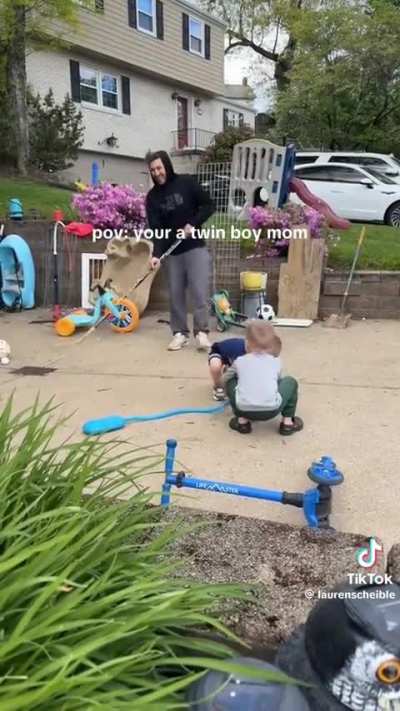 They found a way to keep themselves entertained.
