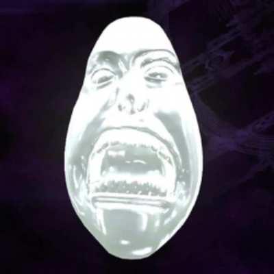 Please don't tell me i am the only one who sees it