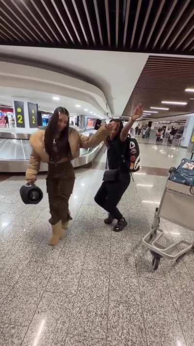 La Gigi de viaje en Promo