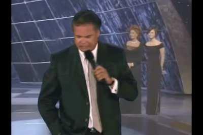 L U N E S con el Premio Nacional del Humor 2022