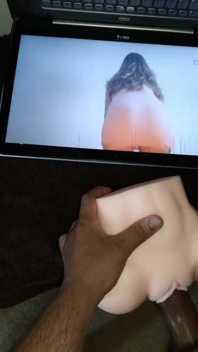 The way she moves her ass!!! (Nasty Nass)