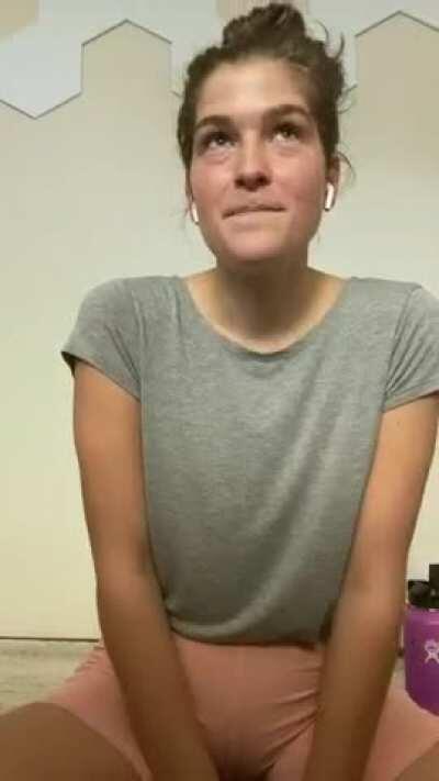 Ready to make custom content for you guys❣️❣️