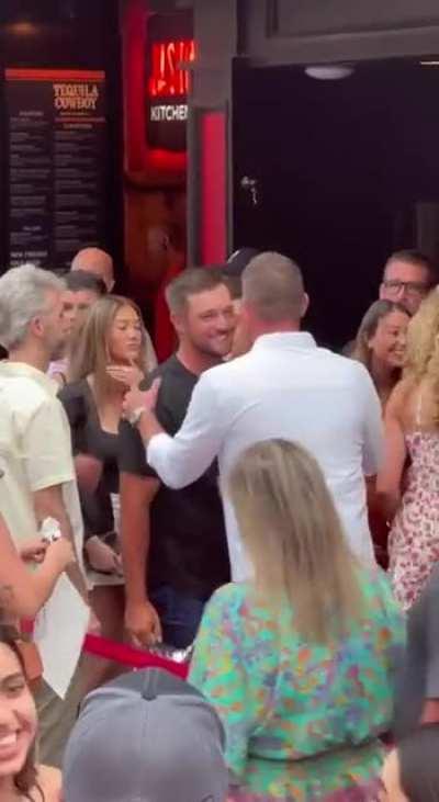 Hey everyone, I’m that guy you seen hitting that little ball on tv. 