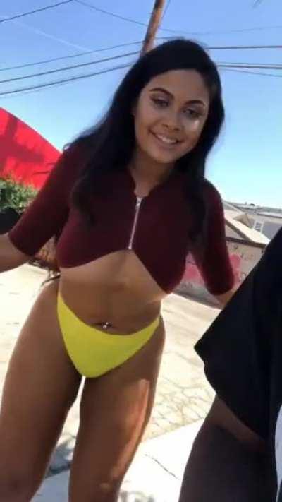 Stayyjealous sexy bebe .Any one have more