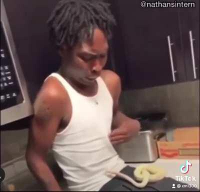 Grown ass Trap nigga😭😭