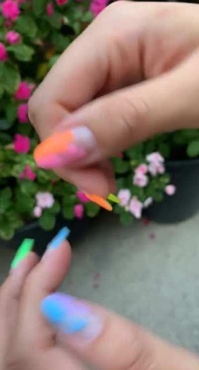 I love how bright my birthday nails are. Looking down at them is an instant mood booster lol 😄